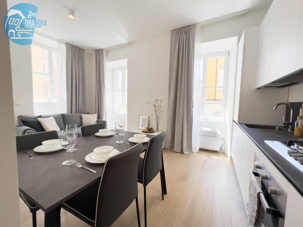 Cavana 3 Tirabora Short Rent Apartment Trieste Ngoại thất bức ảnh